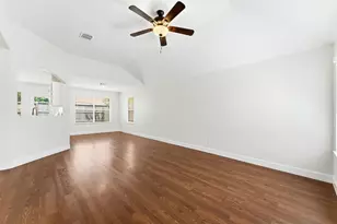 18910 Bonners Park Cir, Katy, TX 77449 - Photo 4