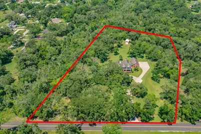 1635 Bayou Drive, Lake Jackson, TX 77566 - Photo 4