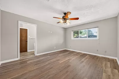 11710 N Petersham Drive, Houston, TX 77031 - Photo 26