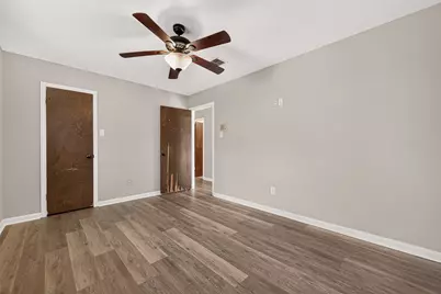 11710 N Petersham Drive, Houston, TX 77031 - Photo 38