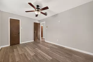 11710 N Petersham Dr, Houston, TX 77031 - Photo 38
