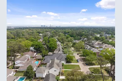 13926 Woodthorpe Lane, Houston, TX 77079 - Photo 4