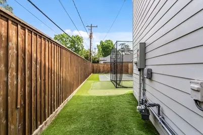 13926 Woodthorpe Lane, Houston, TX 77079 - Photo 42