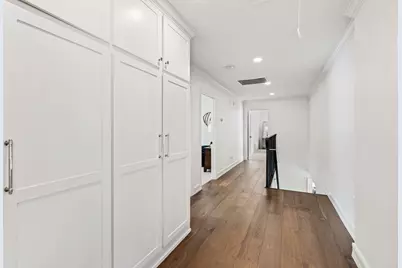 13926 Woodthorpe Lane, Houston, TX 77079 - Photo 36