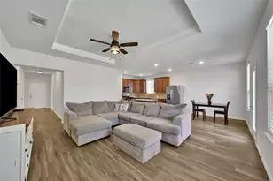 4343 Roaring Timber Dr, Conroe, TX 77304 - Photo 10