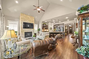 4815 Fairford Dr, Sugar Land, TX 77479 - Photo 24