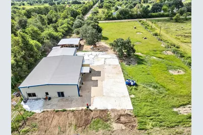 2024 Beverly Lane, Sealy, TX 77474 - Photo 4