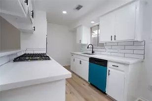 16131 Forest Way Dr, Houston, TX 77090 - Photo 6