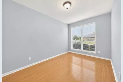 15306 Russelfern Ln, Houston, TX 77049 - Photo 6