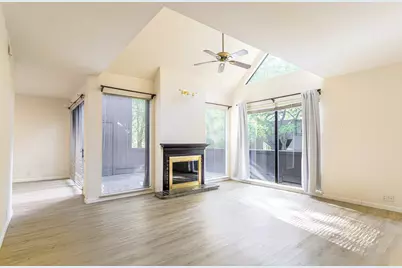 152 Litchfield Lane, Houston, TX 77024 - Photo 8