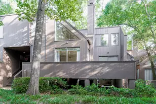 152 Litchfield Ln, Houston, TX 77024 - Photo 2