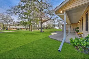 319 Shady Acres Ln, Brenham, TX 77833 - Photo 32