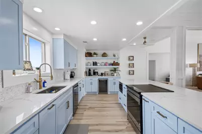 696 Villa Drive, Crystal Beach, TX 77650 - Photo 12