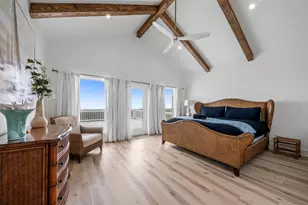 696 Villa Dr, Crystal Beach, TX 77650 - Photo 22