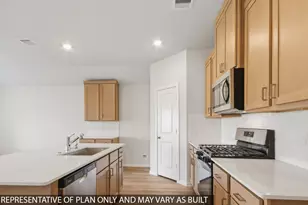 8930 Phoebe Bnd Dr, Montgomery, TX 77316 - Photo 4