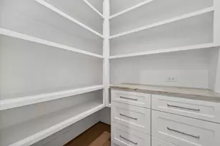 2320 Bartlett St, Houston, TX 77098 - Photo 10