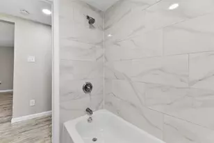 6905 Speaker St, Hitchcock, TX 77563 - Photo 6