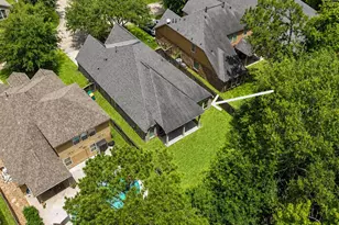 213 Forest Heights Ln, Montgomery, TX 77316 - Photo 2