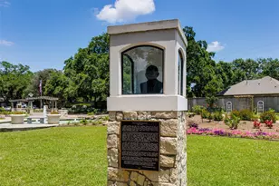 2336 Still Bend Ln, League City, TX 77573 - Photo 24