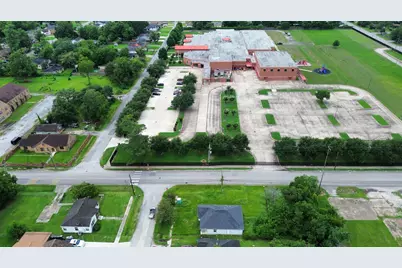 2290 Ives Street, Beaumont, TX 77703 - Photo 2