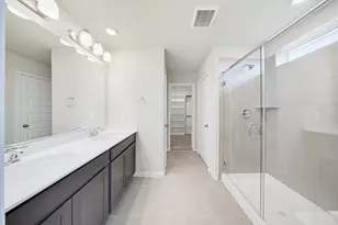 18560 Meadow Point Ln, Conroe, TX 77316 - Photo 10