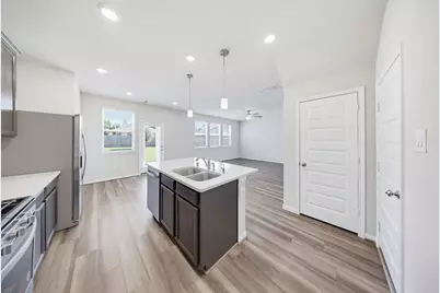 18560 Meadow Point Lane, Conroe, TX 77316 - Photo 6