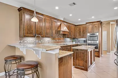 7611 Oak Alley Court, Rosharon, TX 77583 - Photo 12