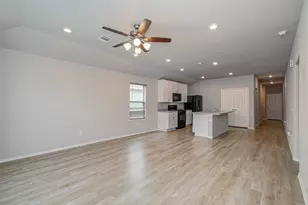 2030 Brixham Bluff Ln, Spring, TX 77373 - Photo 10