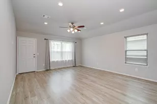 2030 Brixham Bluff Ln, Spring, TX 77373 - Photo 8