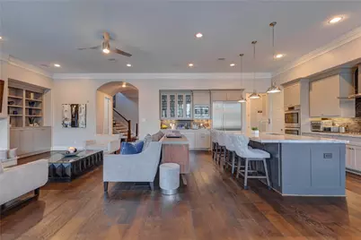 2111 Saxon Drive, Houston, TX 77018 - Photo 16