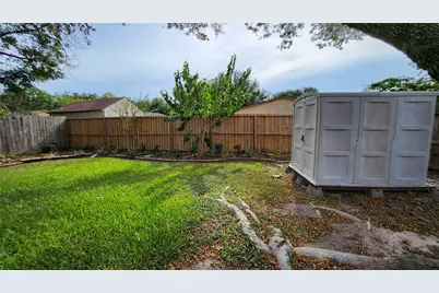 7314 El Cresta Drive, Houston, TX 77083 - Photo 32