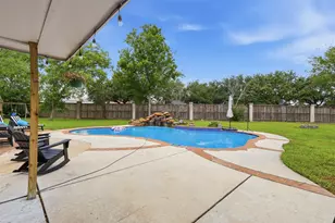 2402 Daytona Ct, Friendswood, TX 77546 - Photo 42