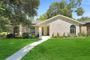 10726 Riverview Dr, Houston, TX 77042 - Photo 1