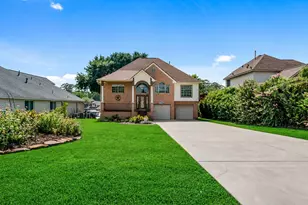 12498 Lake Vista Dr, Willis, TX 77318 - Photo 2