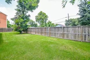 3153 Christie St, Houston, TX 77026 - Photo 38