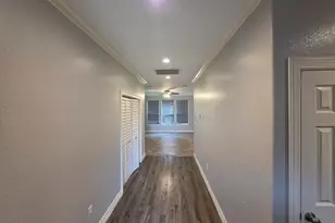 3153 Christie St, Houston, TX 77026 - Photo 8
