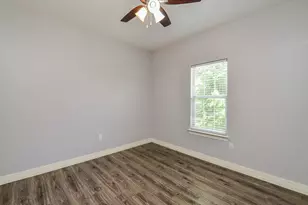 3153 Christie St, Houston, TX 77026 - Photo 32