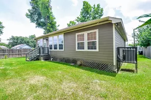 3153 Christie St, Houston, TX 77026 - Photo 38