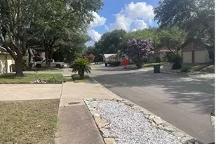 12527 Valle Dezavala, San Antonio, TX 78249 - Photo 16