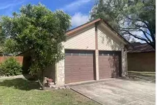 12527 Valle Dezavala, San Antonio, TX 78249 - Photo 2