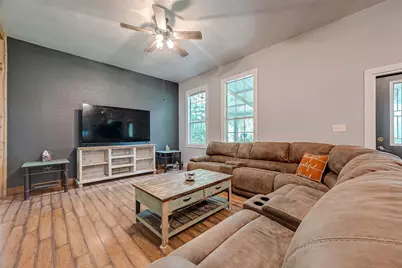 7160 County Road 132, Hallettsville, TX 77964 - Photo 8