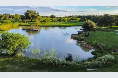 7160 County Road 132, Hallettsville, TX 77964 - Photo 2