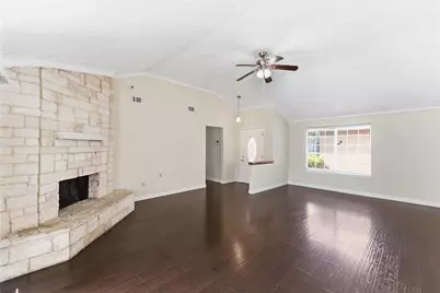 3415 Honey Creek Drive, Houston, TX 77082 - Photo 4