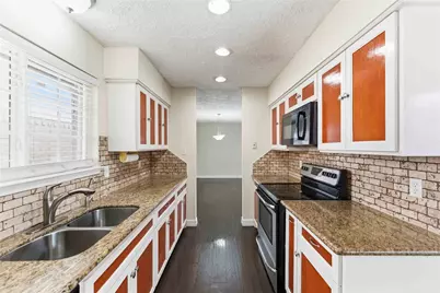 3415 Honey Creek Drive, Houston, TX 77082 - Photo 12