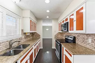 3415 Honey Creek Dr, Houston, TX 77082 - Photo 12