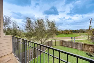 151 E 2nd St, Houston, TX 77007 - Photo 8