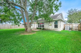 305 Seacrest Blvd, League City, TX 77573 - Photo 30