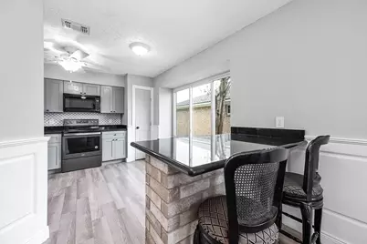 305 Seacrest Boulevard, League City, TX 77573 - Photo 12