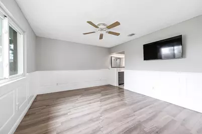 305 Seacrest Boulevard, League City, TX 77573 - Photo 16