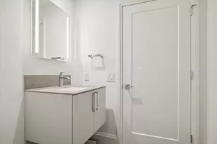 1701 Hermann Dr Dr, Houston, TX 77004 - Photo 26